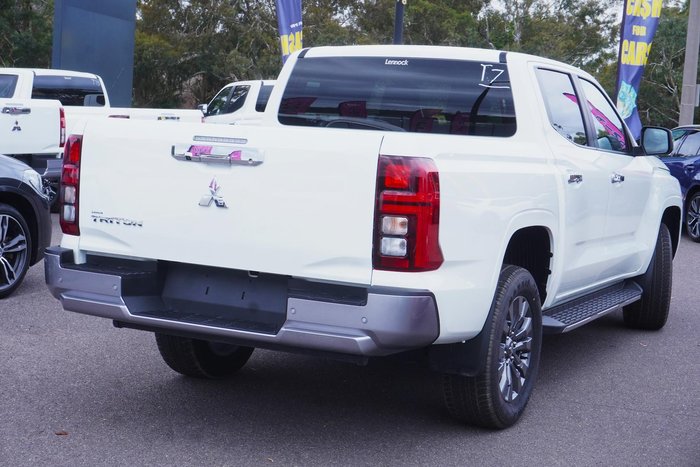 2025 Mitsubishi Triton GLS