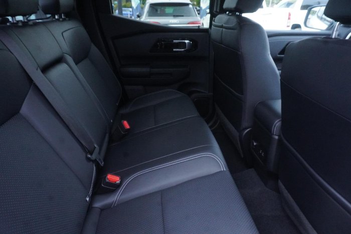 2025 Mitsubishi Triton GLS