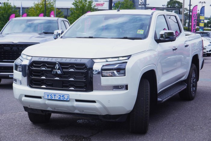 2025 Mitsubishi Triton GLS