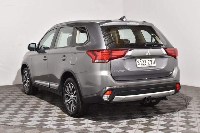 2017 Mitsubishi Outlander ES