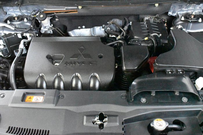 2017 Mitsubishi Outlander ES