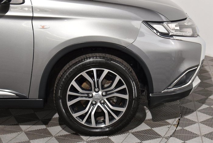 2017 Mitsubishi Outlander ES