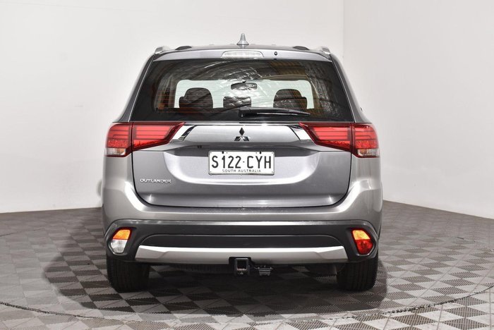 2017 Mitsubishi Outlander ES