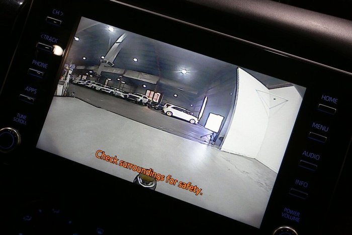 2022 Toyota Hilux SR