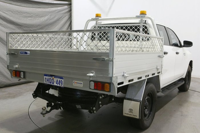 2022 Toyota Hilux SR