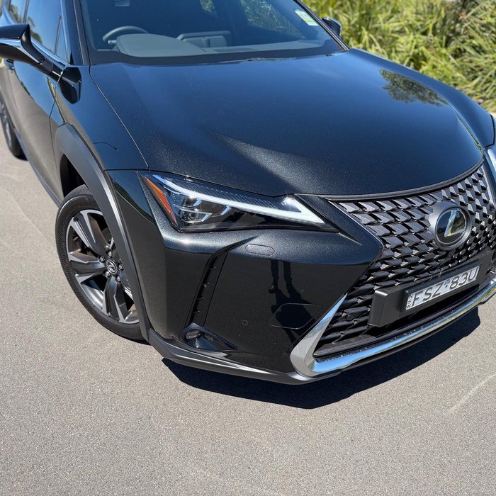 2025 Lexus UX 300h Sport Luxury