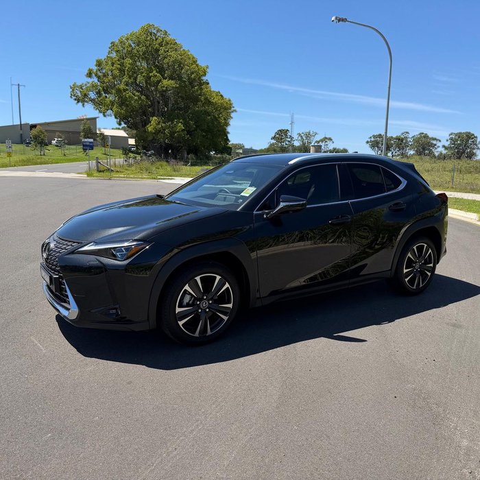 2025 Lexus UX 300h Sport Luxury