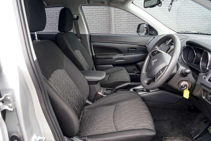 2024 Mitsubishi ASX ES