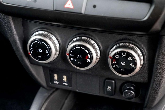 2024 Mitsubishi ASX ES