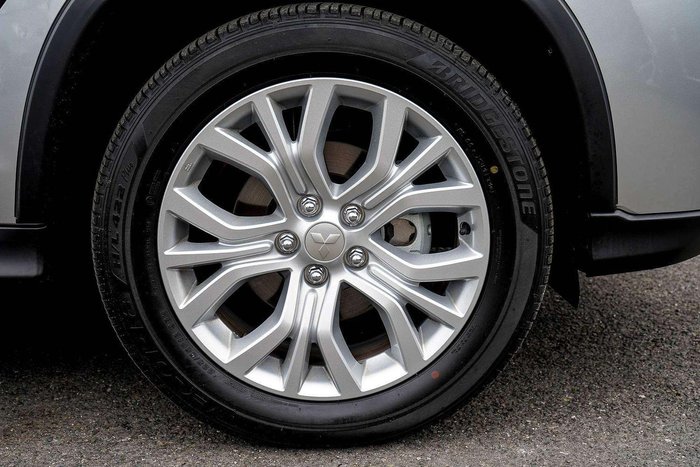 2024 Mitsubishi ASX ES