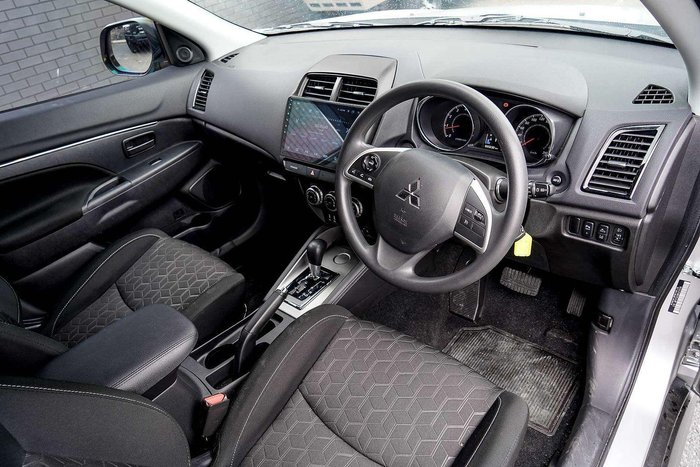 2024 Mitsubishi ASX ES