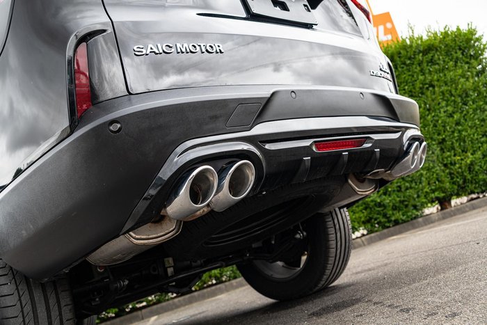 2024 LDV D90 Executive SV9A 4X4 Dual Range Metal Black