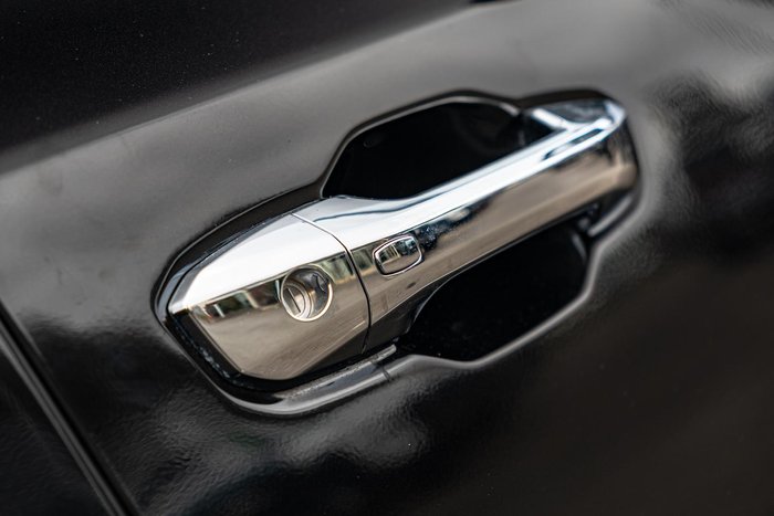 2024 LDV D90 Executive SV9A 4X4 Dual Range Metal Black