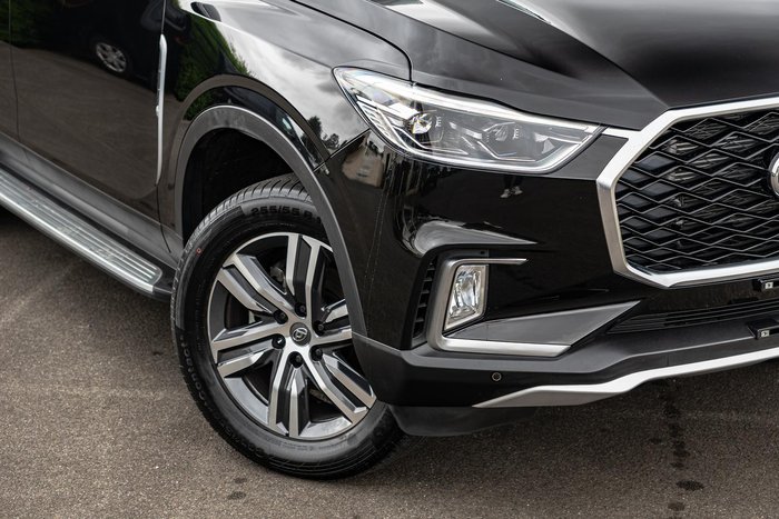 2024 LDV D90 Executive SV9A 4X4 Dual Range Metal Black