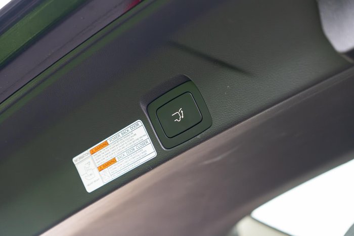 2024 LDV D90 Executive