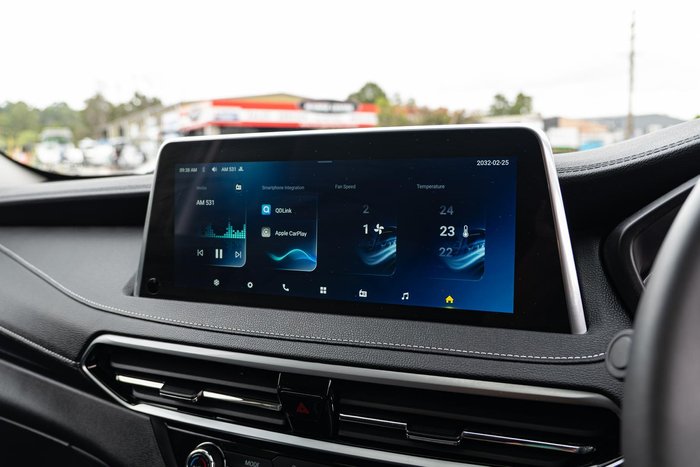 2024 LDV D90 Executive