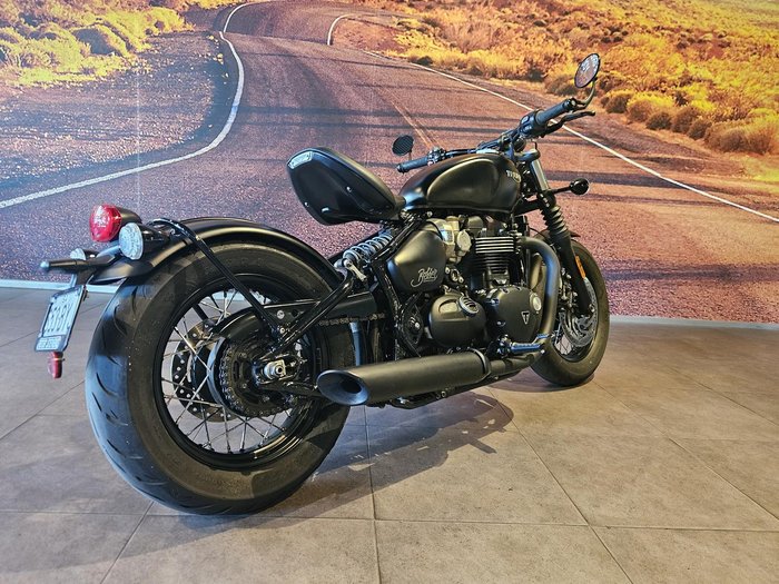 2019 Triumph Bonneville Bobber Black Bobber Black