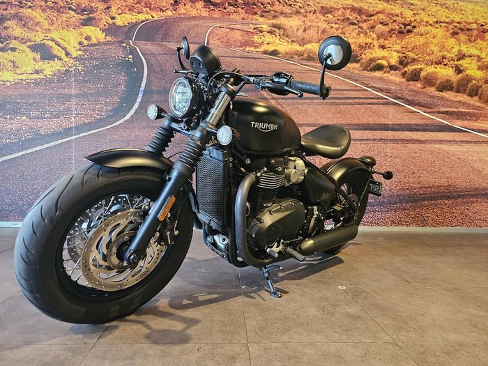2019 Triumph Bonneville Bobber Black Bobber Black