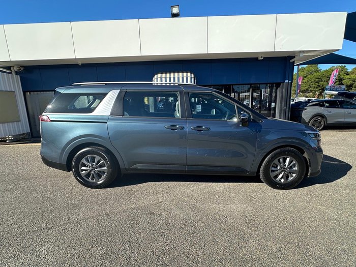 2023 Kia Carnival S