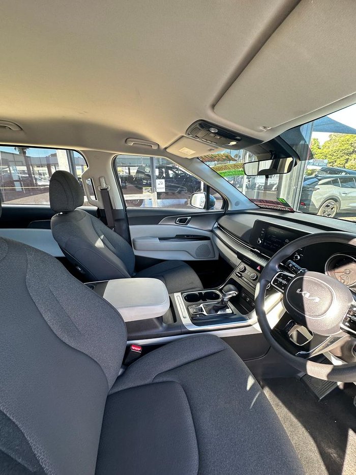 2023 Kia Carnival S