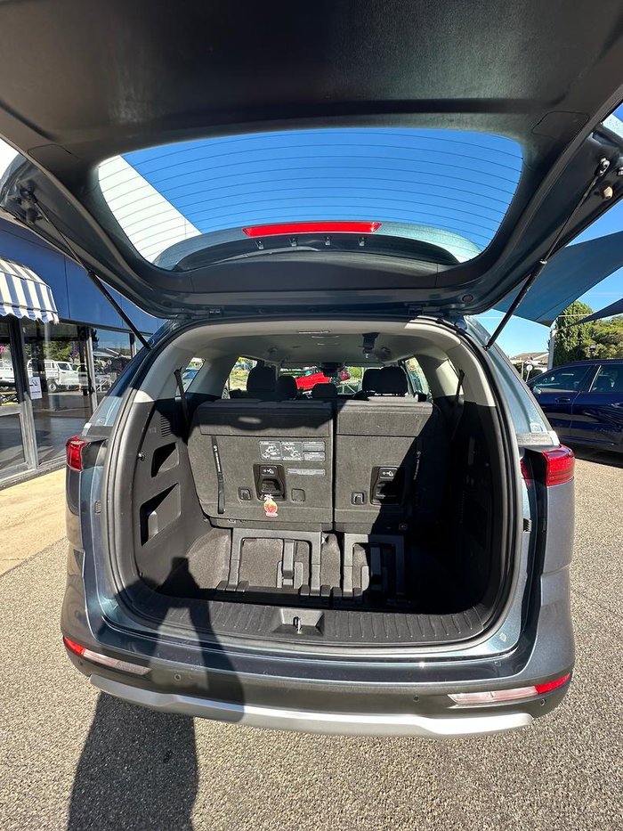 2023 Kia Carnival S