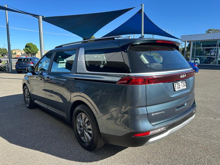 2023 Kia Carnival S