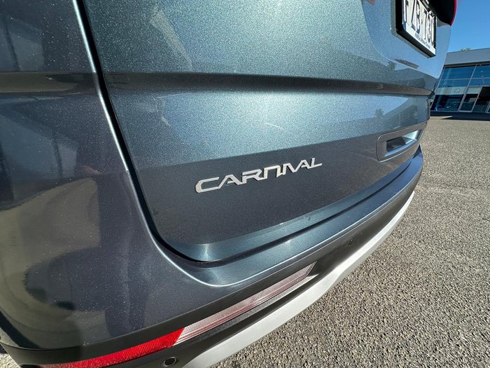 2023 Kia Carnival S