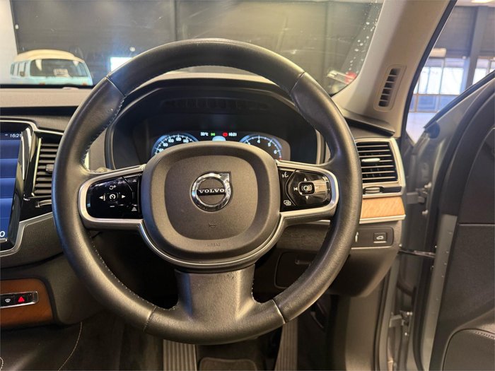 2017 Volvo XC90 T6 Inscription