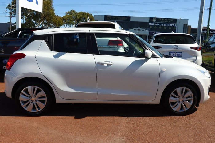 2019 Suzuki Swift GL Navigator