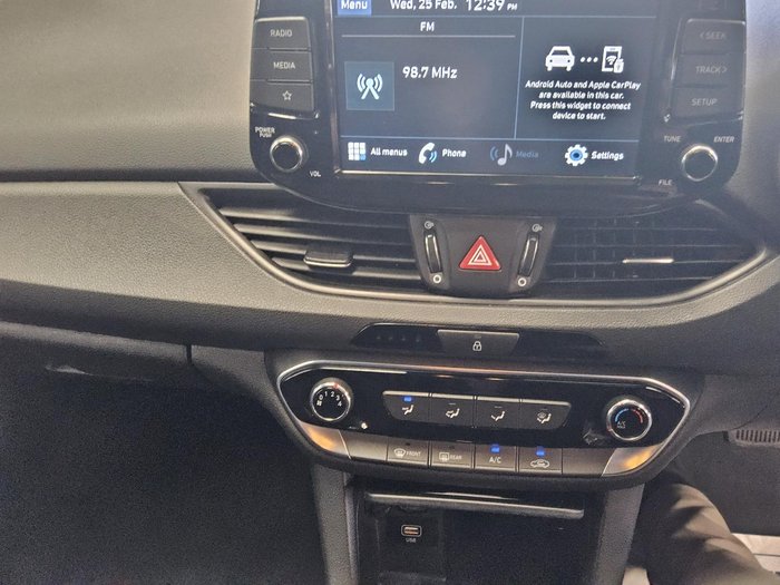 2021 Hyundai i30 PD.V4 MY22 Polar White