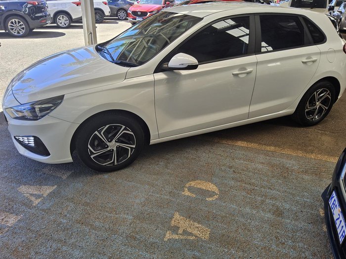 2021 Hyundai i30 PD.V4 MY22 Polar White