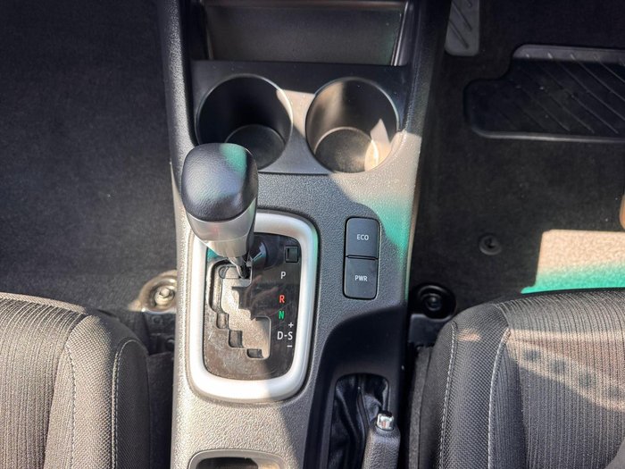 2022 Toyota Hilux SR5