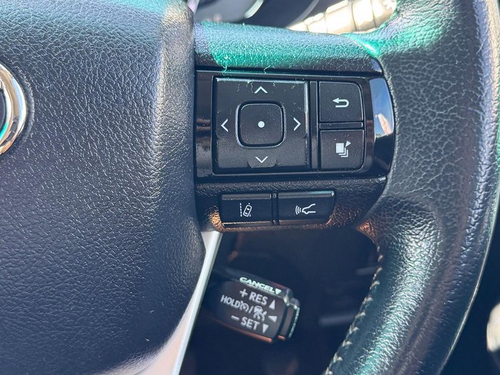 2022 Toyota Hilux SR5