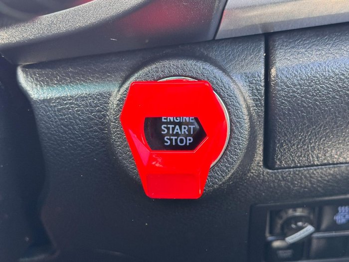 2022 Toyota Hilux SR5