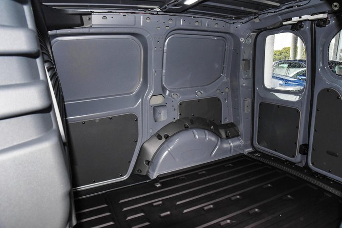 2025 Volkswagen Caddy TSI220