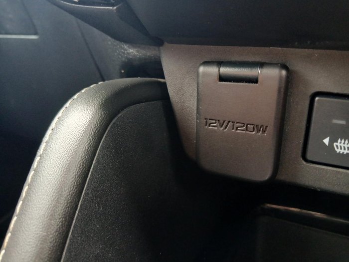 2023 Isuzu MU-X LS-T