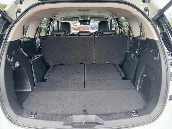 2023 Isuzu MU-X LS-T