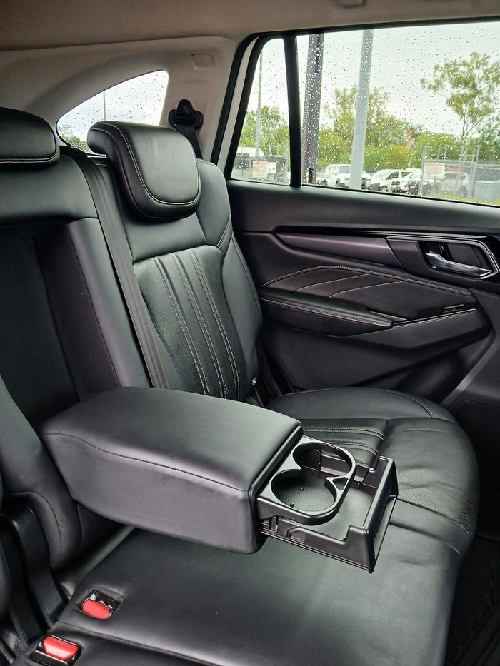 2023 Isuzu MU-X LS-T