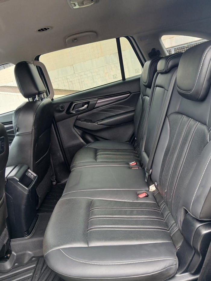 2023 Isuzu MU-X LS-T