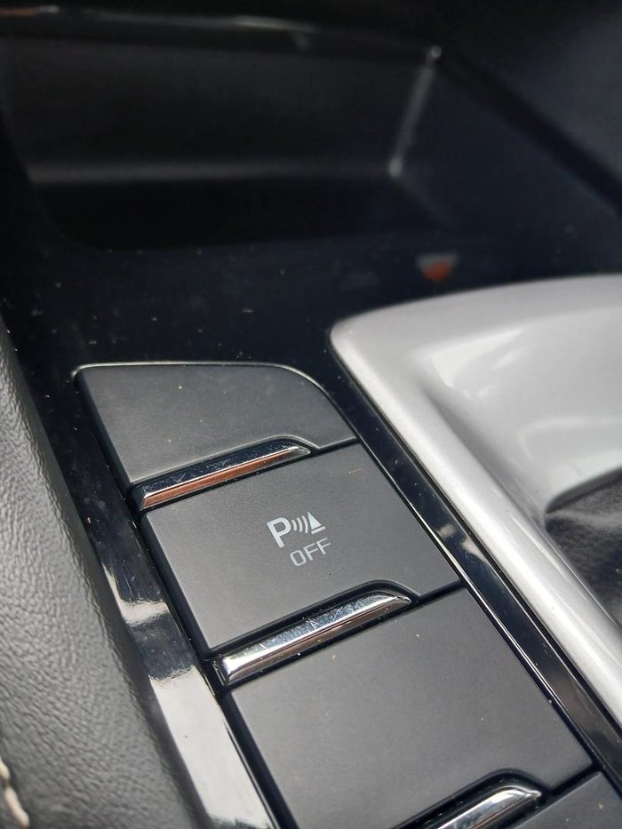 2023 Isuzu MU-X LS-T