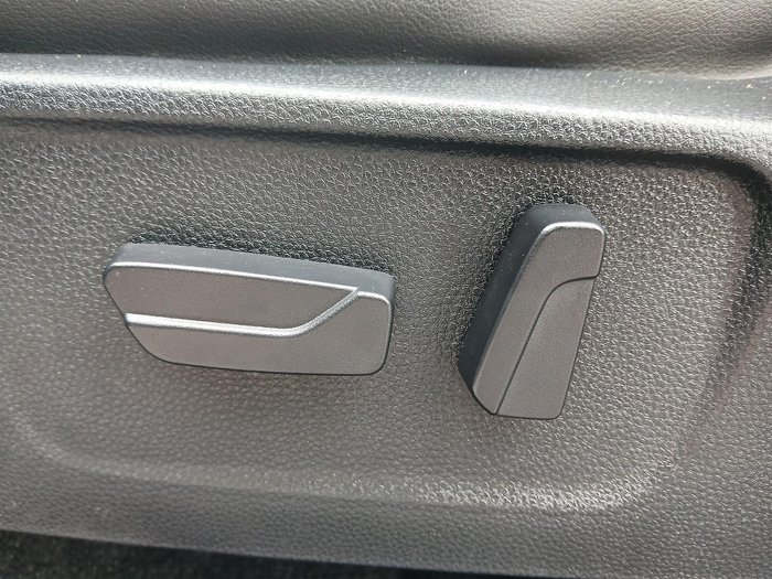 2023 Isuzu MU-X LS-T