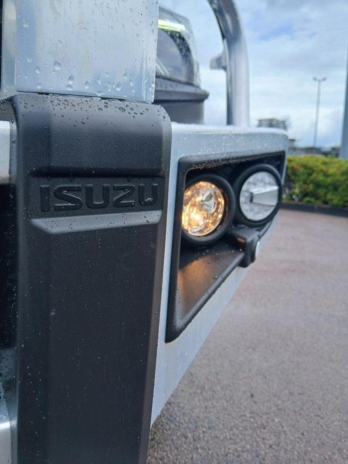 2023 Isuzu MU-X LS-T