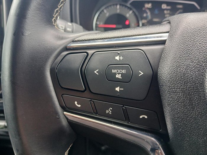 2023 Isuzu MU-X LS-T