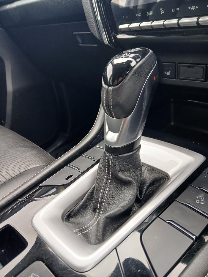 2023 Isuzu MU-X LS-T