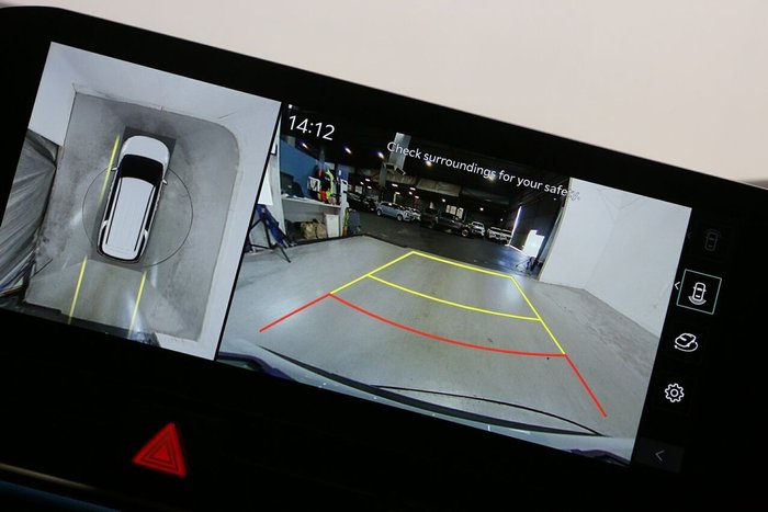 2024 Kia Carnival GT-Line HEV