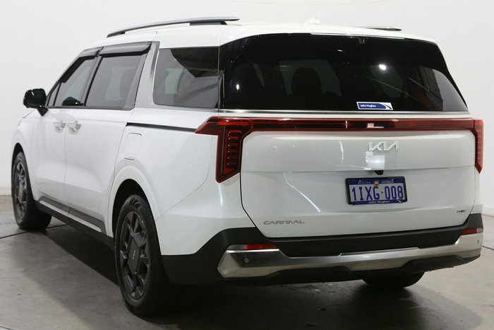 2024 Kia Carnival GT-Line HEV