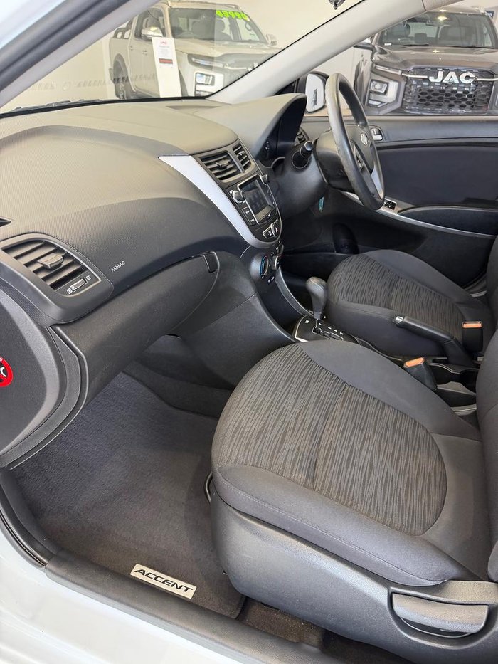 2017 Hyundai Accent Active