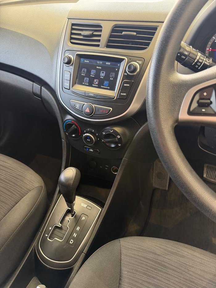 2017 Hyundai Accent Active