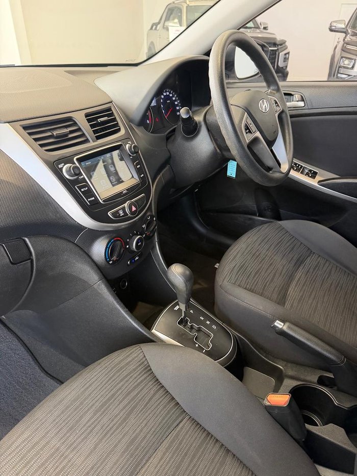 2017 Hyundai Accent Active