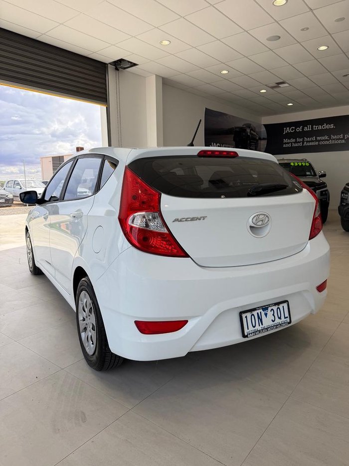 2017 Hyundai Accent Active